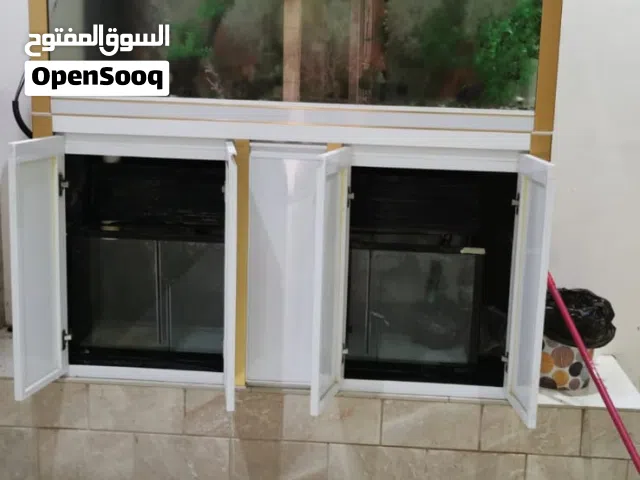 حوض أسماك مقاس كبير
