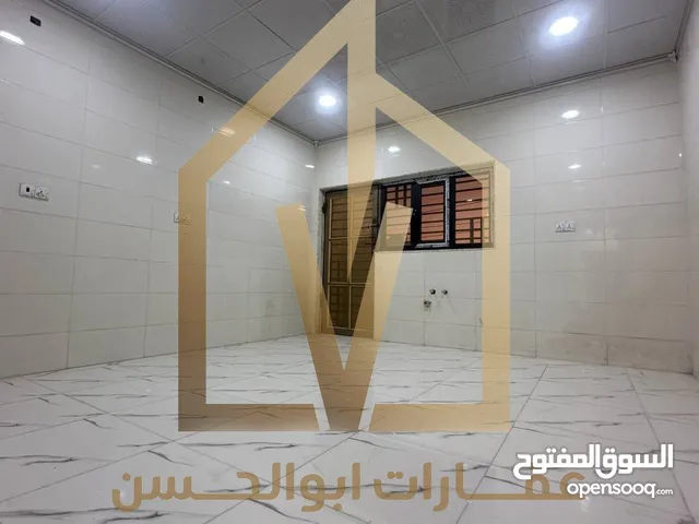 170 m2 3 Bedrooms Townhouse for Rent in Basra Other