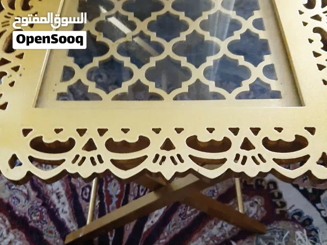 طاولة قهوة صغيرة قابلة للطي  بسعر  3  دنانير فقط