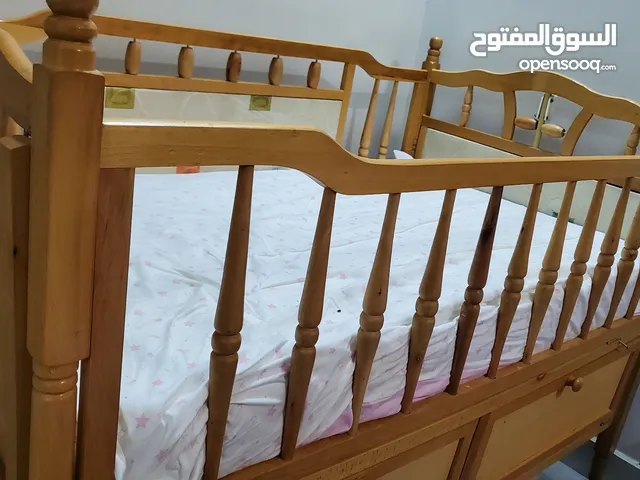 baby bed + swinging cot