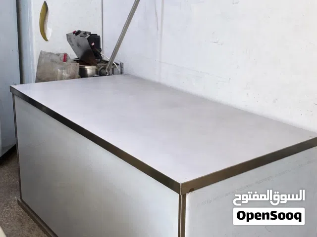 طاولة عمل ستانلس ستيل