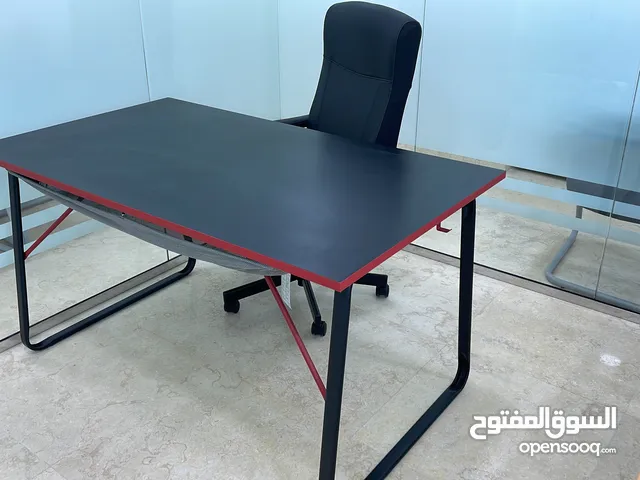 Office/Work/Gaming Table - barely used - perfect condition