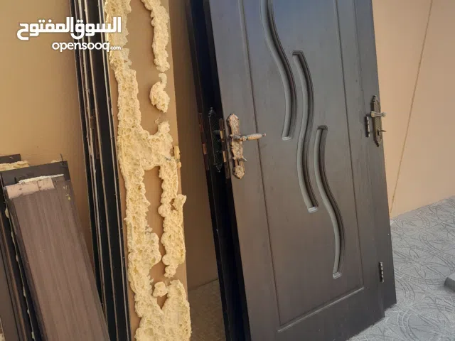 للبيع خميس أبوابه نضيف