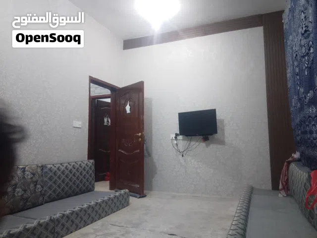 الان تقدر تختار الديكور المناسب لورق الحائط او بديل الرخام  الذي يناسبك وحنا نحضره ونركبه