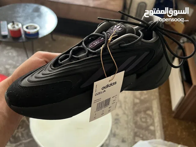 بيع حذاء اديداس جديد مقاس 36 2/3