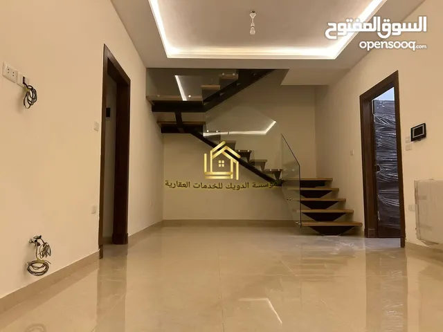 240 m2 4 Bedrooms Apartments for Rent in Amman Al Rabiah