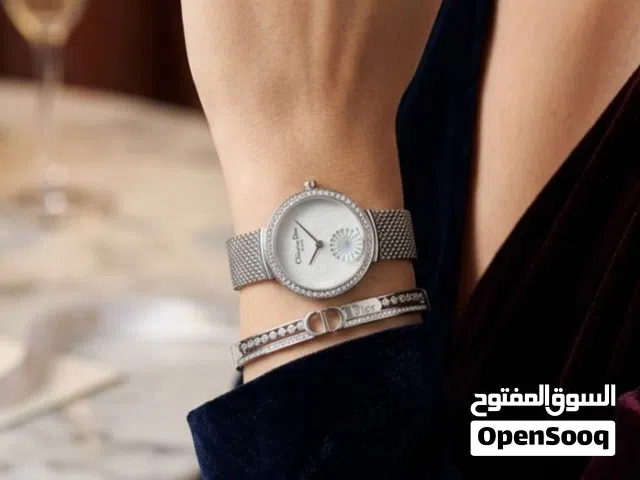 كريستين ديور – أناقة فرنسية بلمسة كلاسيكية