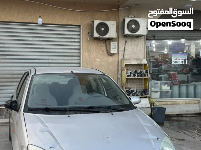 السلام عليكم فورد فوكس محرك الله يبارك مكيف شغال صاله كويسه