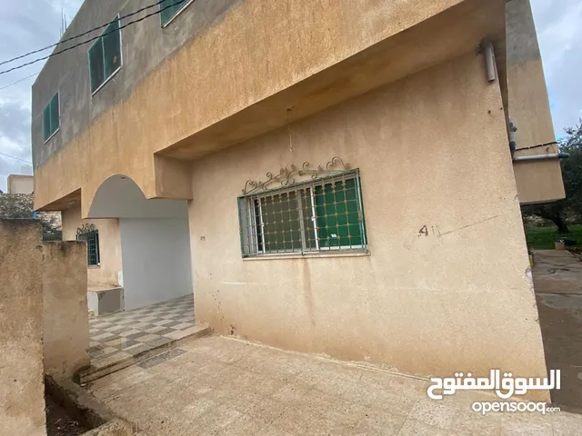 160 m2 3 Bedrooms Townhouse for Sale in Irbid Sum