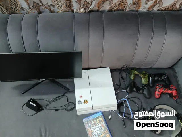 بلاستيشن 4 و يدتين و سماعه و سيدي قراند 5 و شاشه