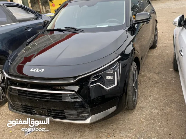 فحص كامل السيارة جاهزة على التنازل  KOREA  2022   KIA NIRO /كيا نيرو