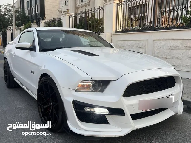 Used Ford Mustang in Sharjah