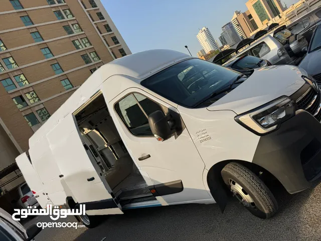 4 سيارات رينو ماستر الكبيره موديل 2021