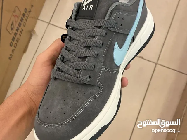 40 Sport Shoes in Al Ahmadi
