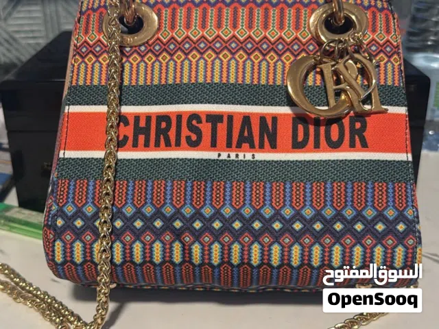 Christian dior handbag/ shoulders