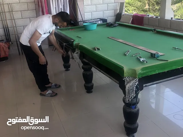 طاولتين بلياردو