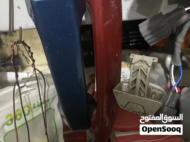 مقبض افالون وكامري