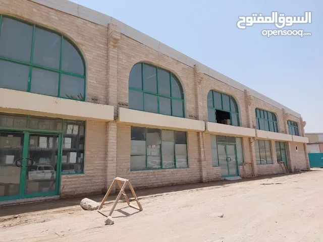 مستودع للبيع في المنطقة الصناعية 5 – الشارقة