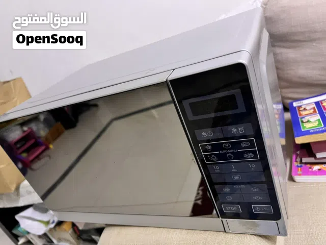 Sharp Microwave Oven — Excellent Condition - Available after 1st of April