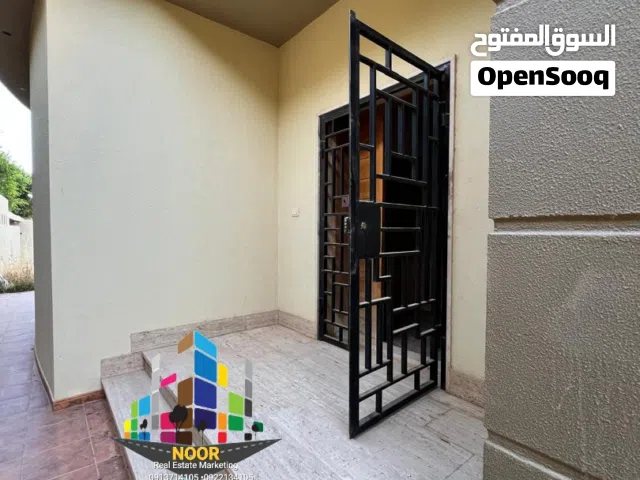 500 m2 4 Bedrooms Villa for Rent in Tripoli Alfornaj