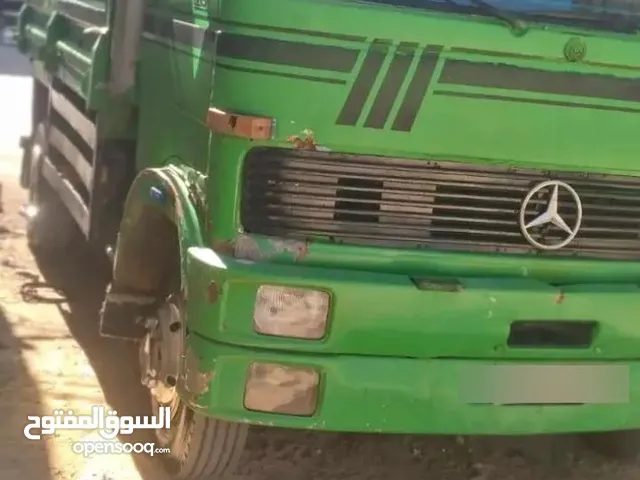 قلاب مرسيدس 1982
