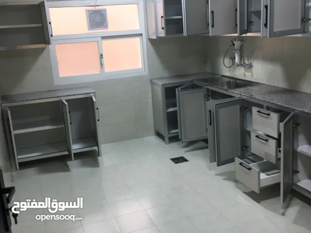 100 m2 4 Bedrooms Townhouse for Rent in Hawally Salwa