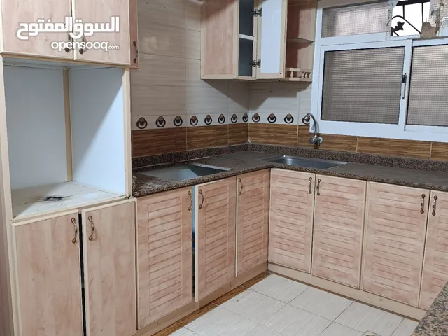 99 m2 4 Bedrooms Apartments for Sale in Aden Other