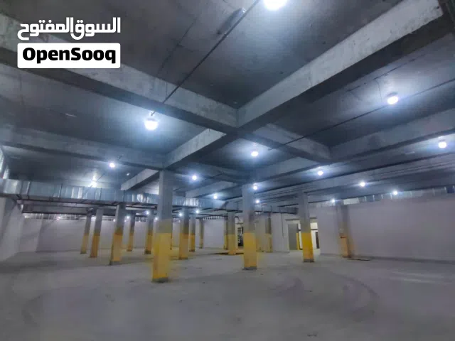 للإيجار مخزن بالشويخ 880 متر