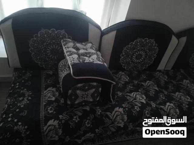 مجلس للبيع وطاوله اكل