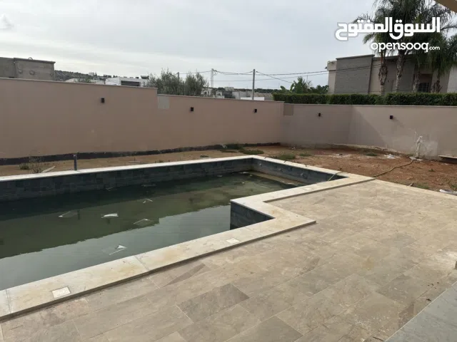 فيلا برج الطويل اريانة وونس