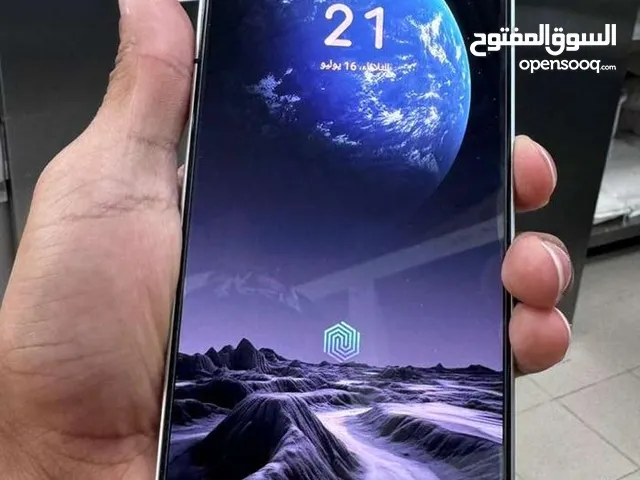 رد ماجك 9 برو للبدل مع ايفون 15 برو ماكس الجاد يتواصل •