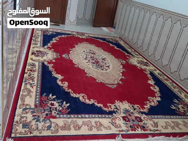 سجادة عالية الجودة مودرن نظيفة جدا قياسها3*5 الوانها زاهية