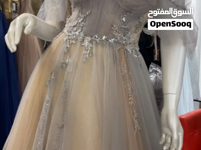 فستان سهرة فخم