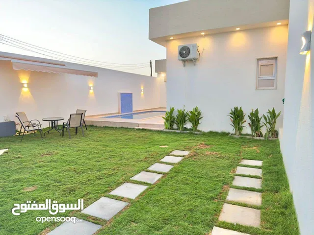 2 Bedrooms Chalet for Rent in Tripoli Al-Serraj