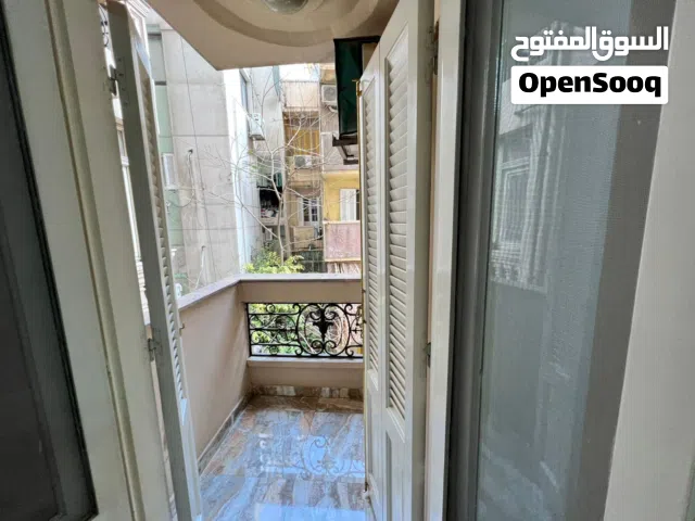 شقة تمليك للبيع تشطيب سوبر لوكس مساحة 182 متر سوبر الترا تتطل على قصر الميرغنى