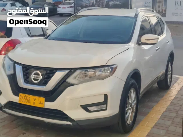 نيسان روج 2018 AWD SV أبيض وارد أمريكي، اس يو في، مرخصة بحالة ممتازة ممشى قليل