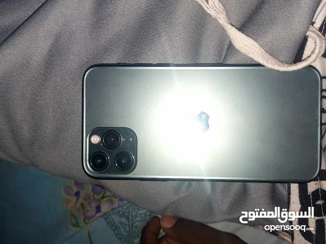 Apple iPhone 11 Pro 64 GB in Benghazi