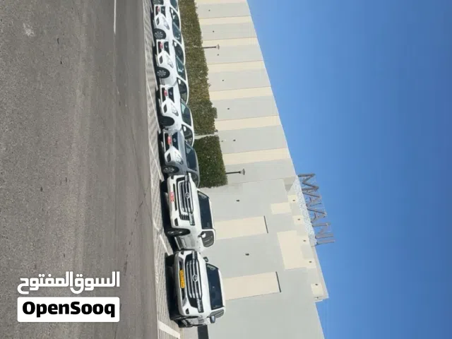 Sedan Nissan in Muscat