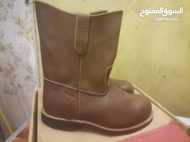 42 Sport Shoes in Misrata