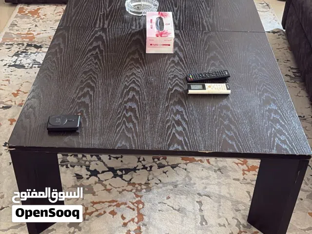 طاوله كبيره للبيع
