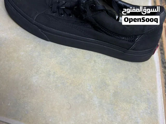 vanz black 44