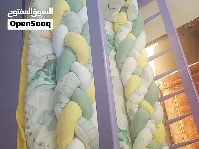 تخت بيبي للبيع مع فرشتو وجدله