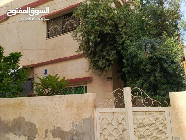 340 m2 More than 6 bedrooms Townhouse for Sale in Amman Marka Al Janoubiya