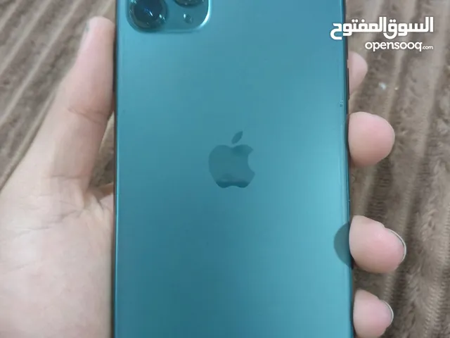 آيفون 11 برو ماكس جهاز مكفول ما مفتوح بعض خدوش بشاشه وشاصي بسبب كفر