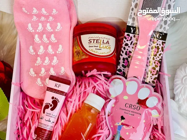 بوكس عنايه بالقدمين الراهي يزيل الجلد الميت ويرطب وينعم