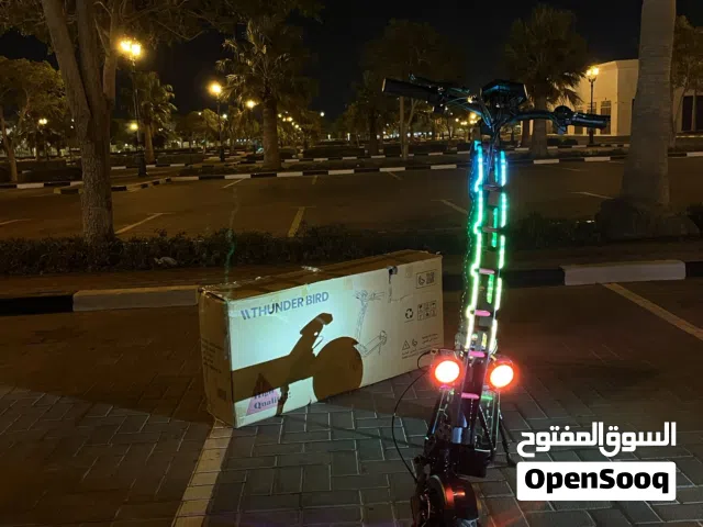 سكوتر مستعمل 20 كيلو من ماركة ثاندر بيرد للبيع