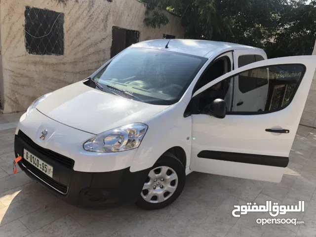 بيجو بارتنر تيبي للبيع 2014