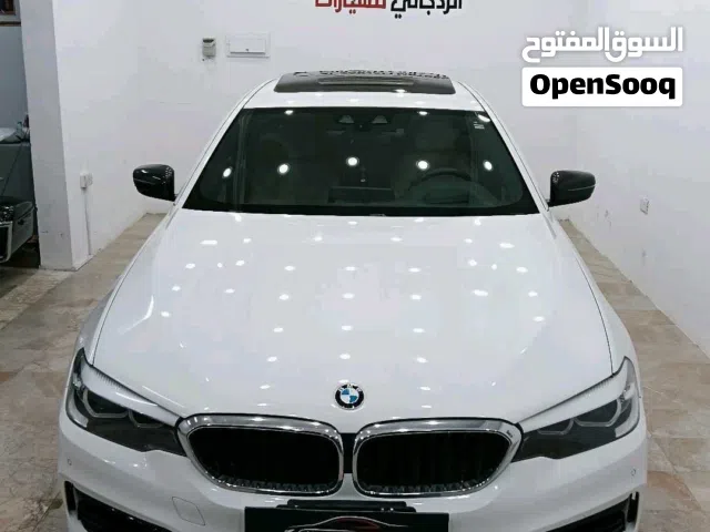 BMW 2019 نظيف جدا رقم واحد فل اوبشن حادث خفيف