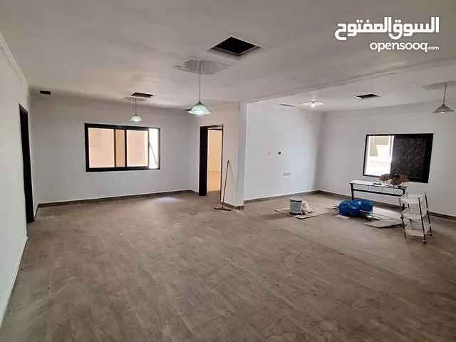 250 m2 3 Bedrooms Apartments for Rent in Hawally Salwa