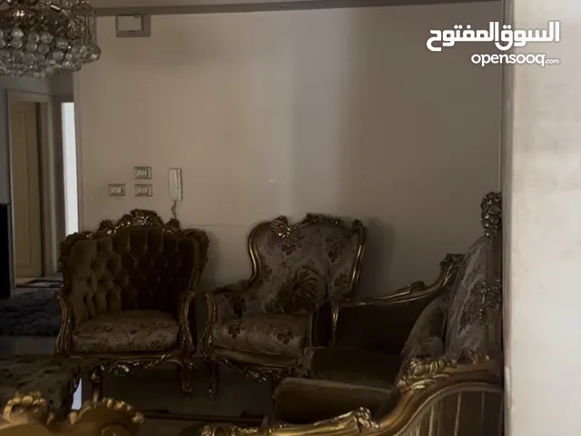طقمين صالون كلاسيك للبيع